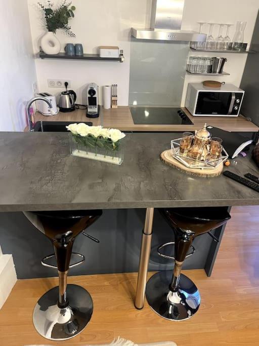 Wondersuite - Centre Avec Parking Couvert -15mn De Paris Et 10 Mn De Stade De France, Wifi, Netflix Apartment
