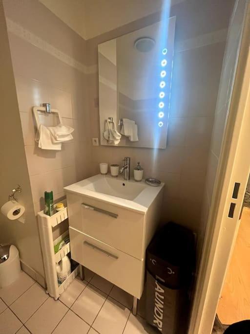 Wondersuite - Centre Avec Parking Couvert -15mn De Paris Et 10 Mn De Stade De France, Wifi, Netflix Deuil-la-Barre